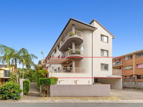 Beach Daze In The Heart Of Kingscliff — Kingscliff