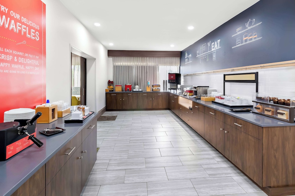 Hampton Inn Washington - photo 32