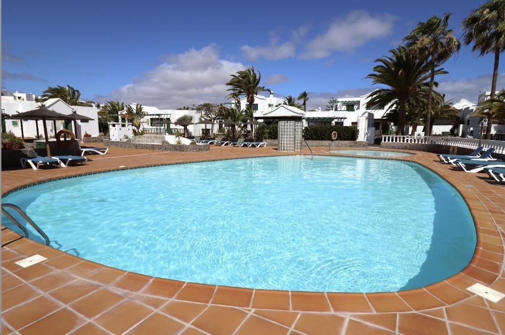 Playa Park — 4-Star Luxury Hotel in Puerto Del Carmen, Spain
