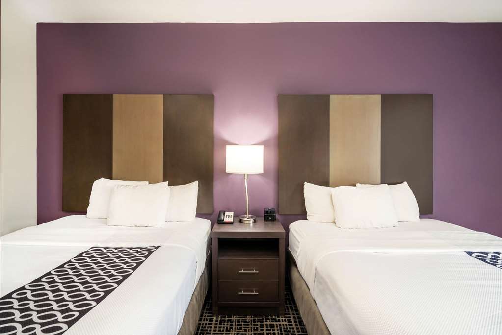 La Quinta Inn & Suites by Wyndham Chattanooga Lookout Mtn - photo 34