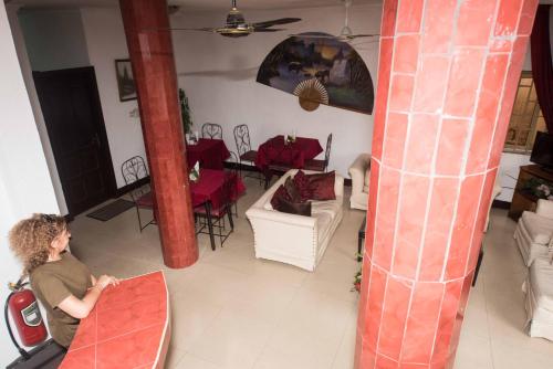 Niagara Inn — Accra — photo 3