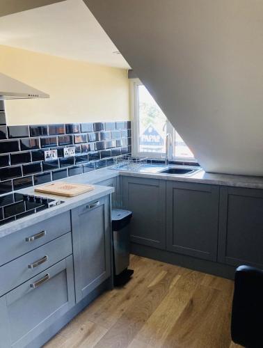 Marine Boathouse View Apartment — 4-Star Luxury Hotel in Skegness, United Kingdom