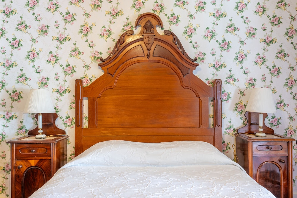 Martine Inn - photo 10