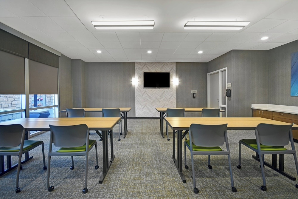 SpringHill Suites by Marriott St. Paul Arden Hills - photo 42