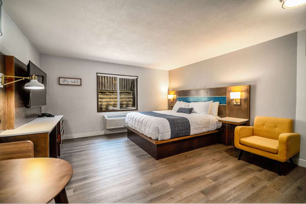 MainStay Suites Moreno Valley Near March Air Reserve Base - photo 13