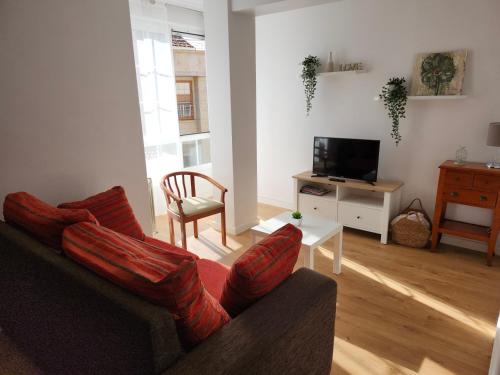 Laxe Piso Sol Wifi Y Netflix — hotel in Laxe