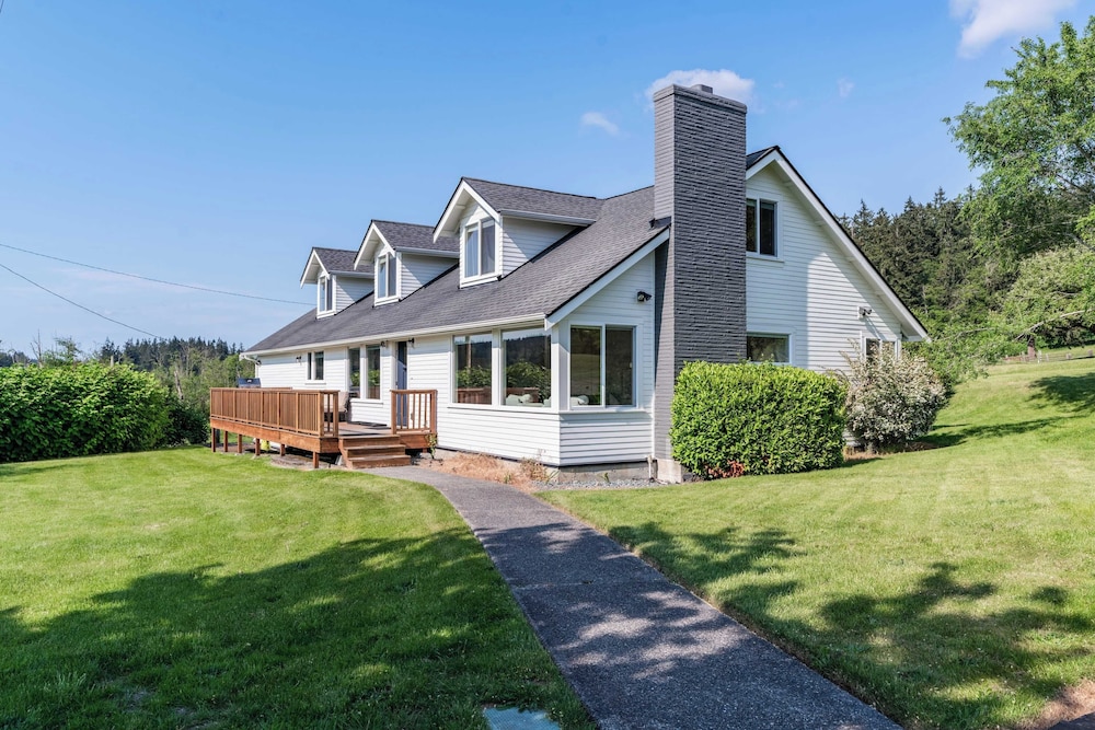 Bayview Together Farm by AvantStay A Location in Clinton, United States