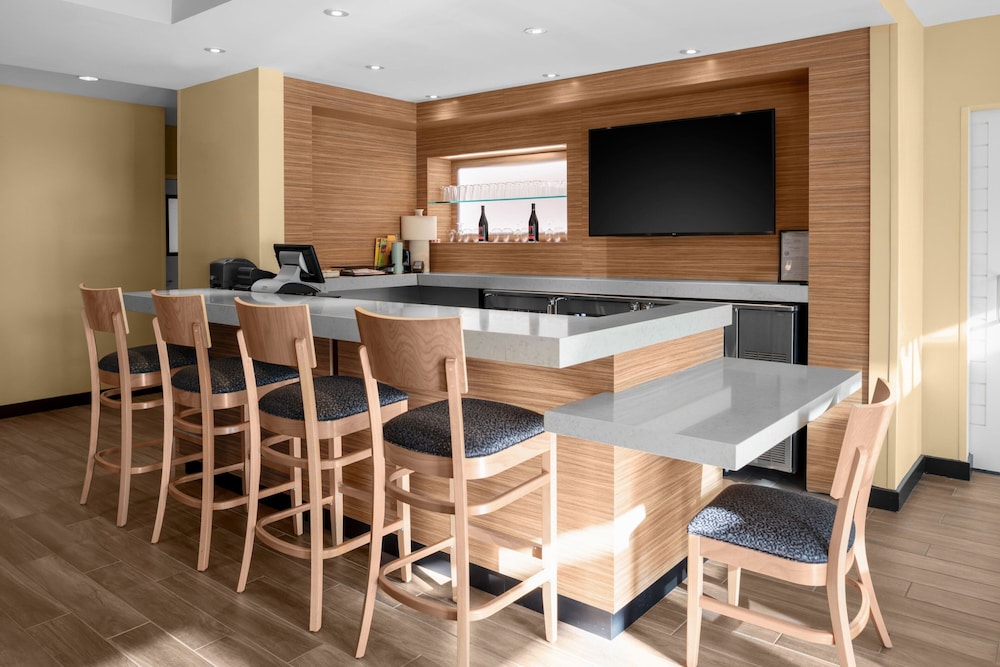 Towneplace Suites By Marriott Tehachapi - photo 24