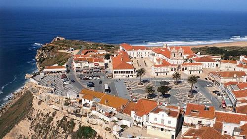 100 Meters from the Beach Rua da Regeneração Nazaré — 4-Star Luxury Hotel in Nazare, Portugal