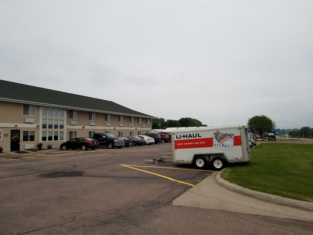 Bilmar Inn & Suites Dell Rapids Near Sioux Falls - photo 145