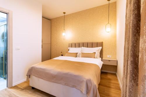 Luxury 2 bedroom 2 bathroom Apartment with Rooftop TERRACE & Luxury Studio App — 4-Star Luxury Hotel in Split, Croatia