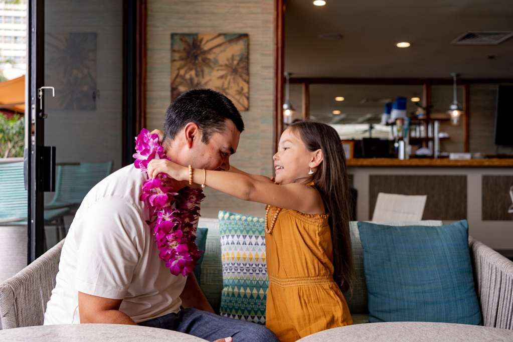 Outrigger Waikiki Beach Resort - photo 14