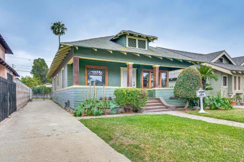 Pet Friendly Craftsman Near SoFi World Cup HQ — 4-Star Luxury Hotel in Los Angeles, United States