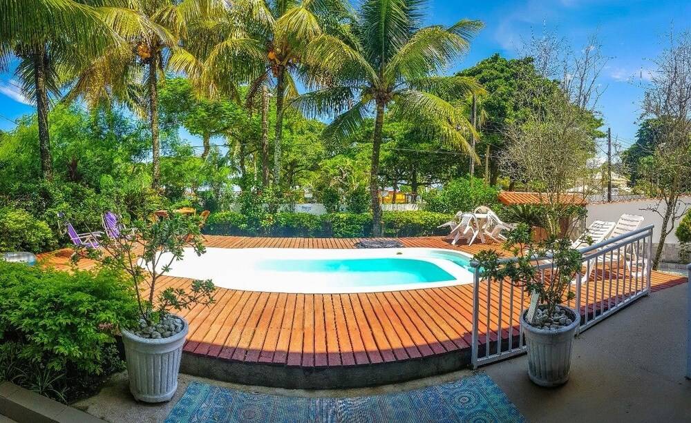 Pousada Praia do Guaiuba in Guaruja, Brasil