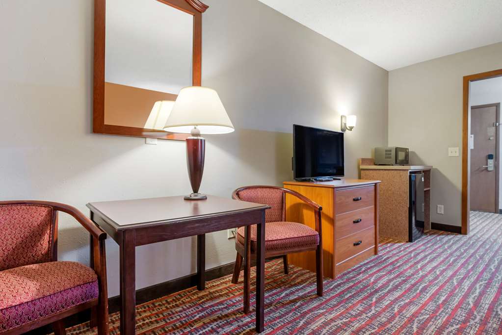 Econo Lodge Lakeview - photo 32