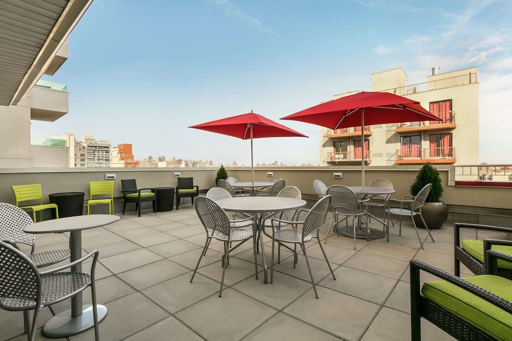 Home2 Suites by Hilton NY Long Island City Manhattan View - photo 59