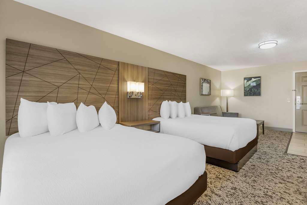 Best Western Plus Grand Manor Inn - photo 31