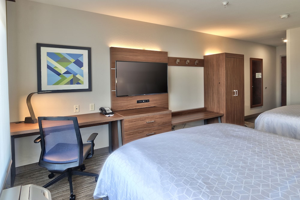 Holiday Inn Express & Suites Albuquerque Historic Old Town by IHG - photo 7