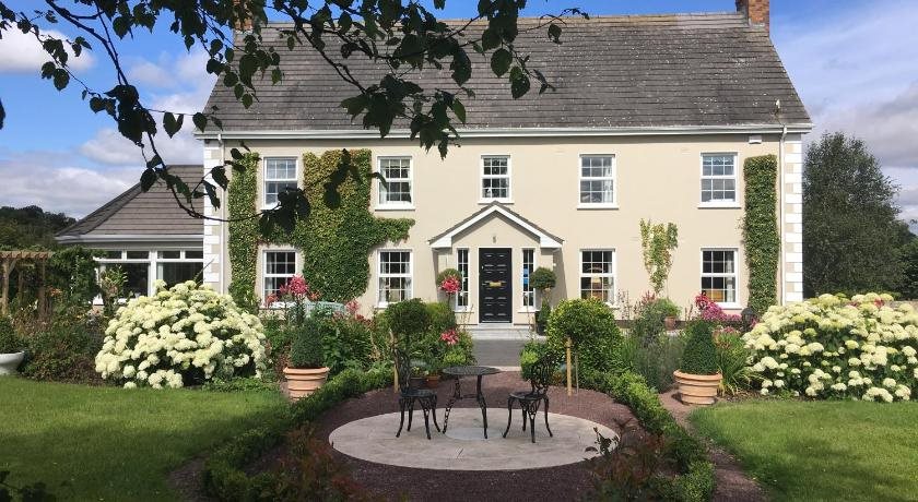 Laburnum Lodge — 4-Star Luxury Hotel in Tullow, Republic of Ireland