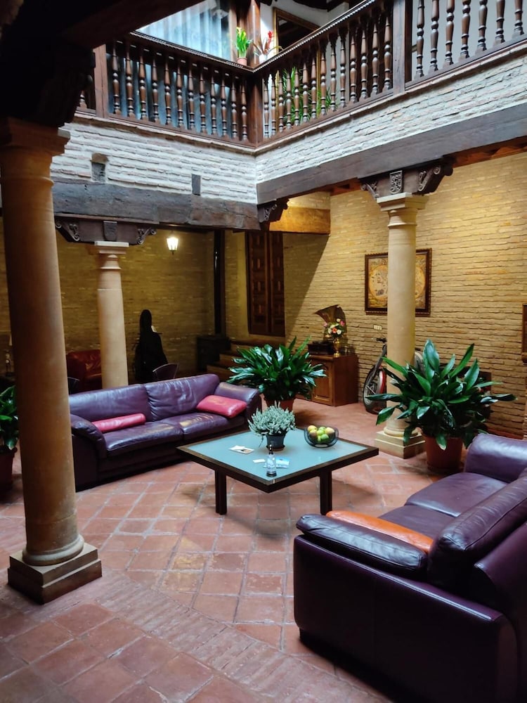 Habitaciones Las Termas - carbon neutral hotel in Guadix