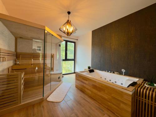 Vila Ferdinand Spa and Retreat — 4-Star Luxury Hotel in Sinaia, Romania