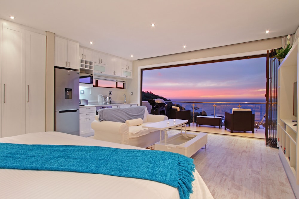 Sea Mount — 4-Star Luxury Hotel in Cape Town, South Africa