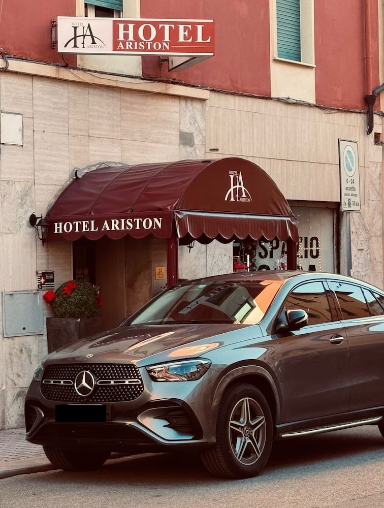 Hotel Ariston in Piombino, Italy