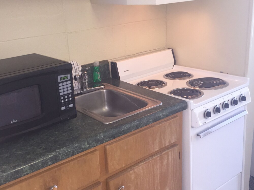 Admiral Motor Inn - photo 21