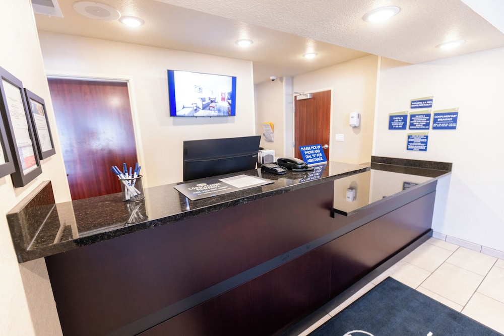 Cobblestone Inn & Suites Winters - photo 8