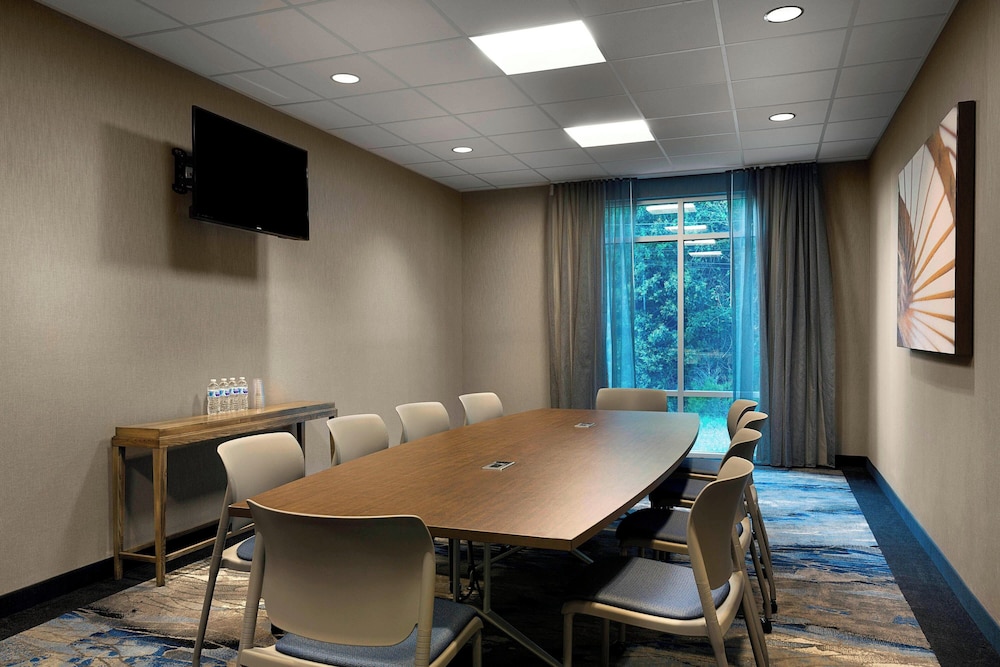Fairfield Inn & Suites by Marriott Shelby - photo 30