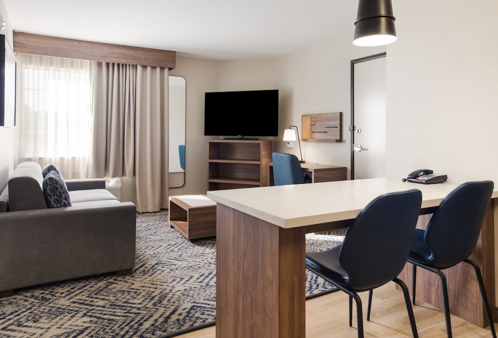 Candlewood Suites Lake Charles Sulphur by IHG - photo 28