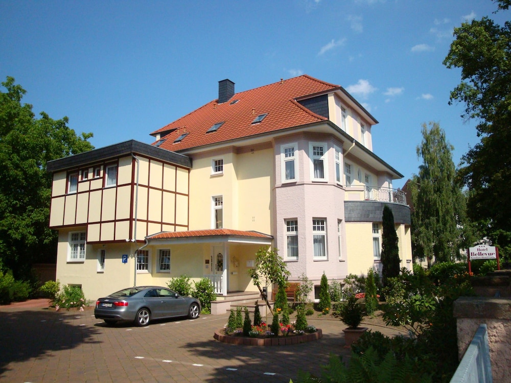 Hotel Bellevue — Hameln