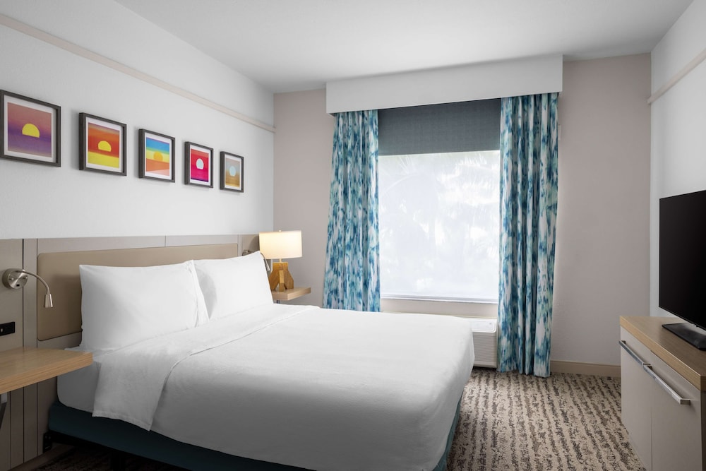 Hilton Garden Inn West Palm Beach Airport - photo 12
