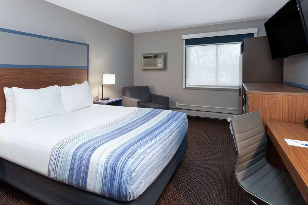 AmericInn by Wyndham New Richmond - photo 57