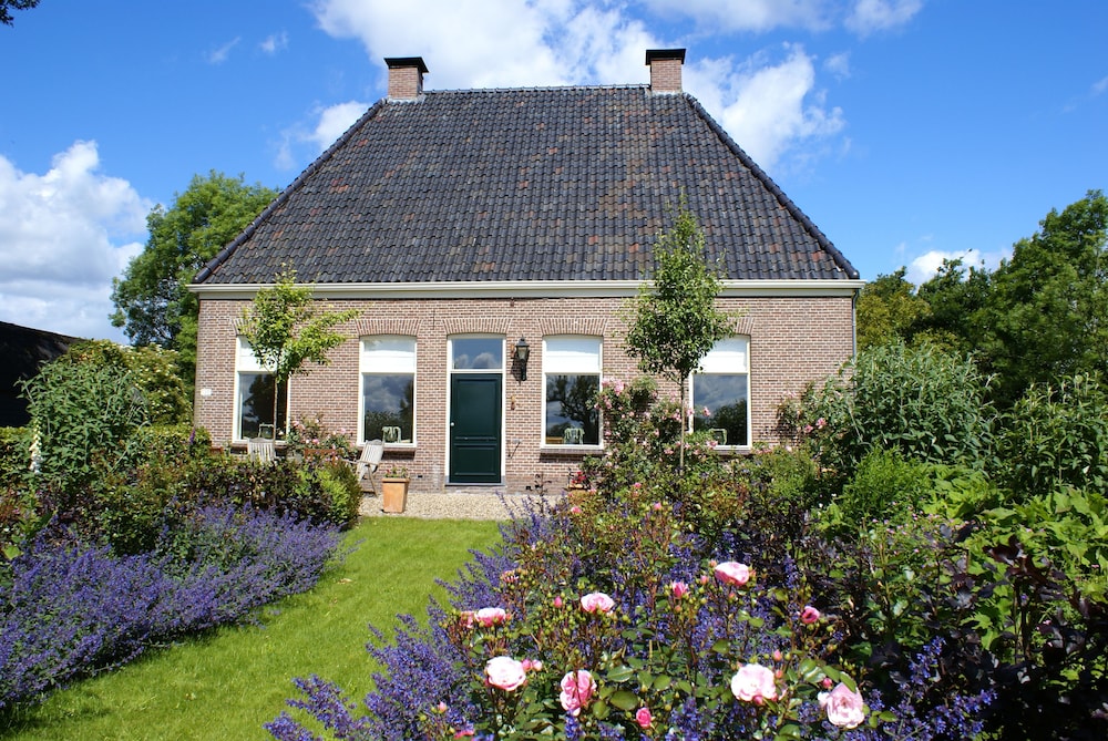 De Heerlijkheid Ruinerwold — 4-Star Luxury Hotel in Ruinerwold, Netherlands