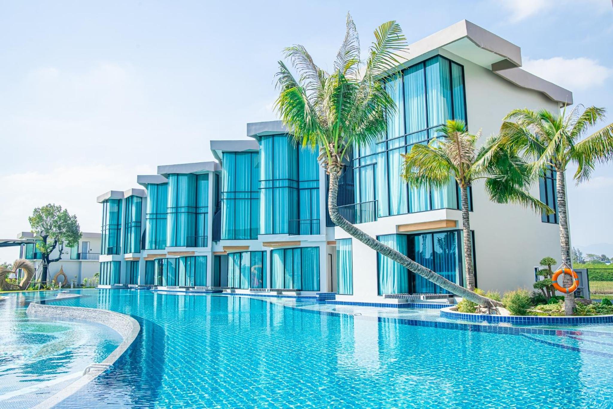 Elmas Cha Am Design Hotel in Cha-Am, Thailand