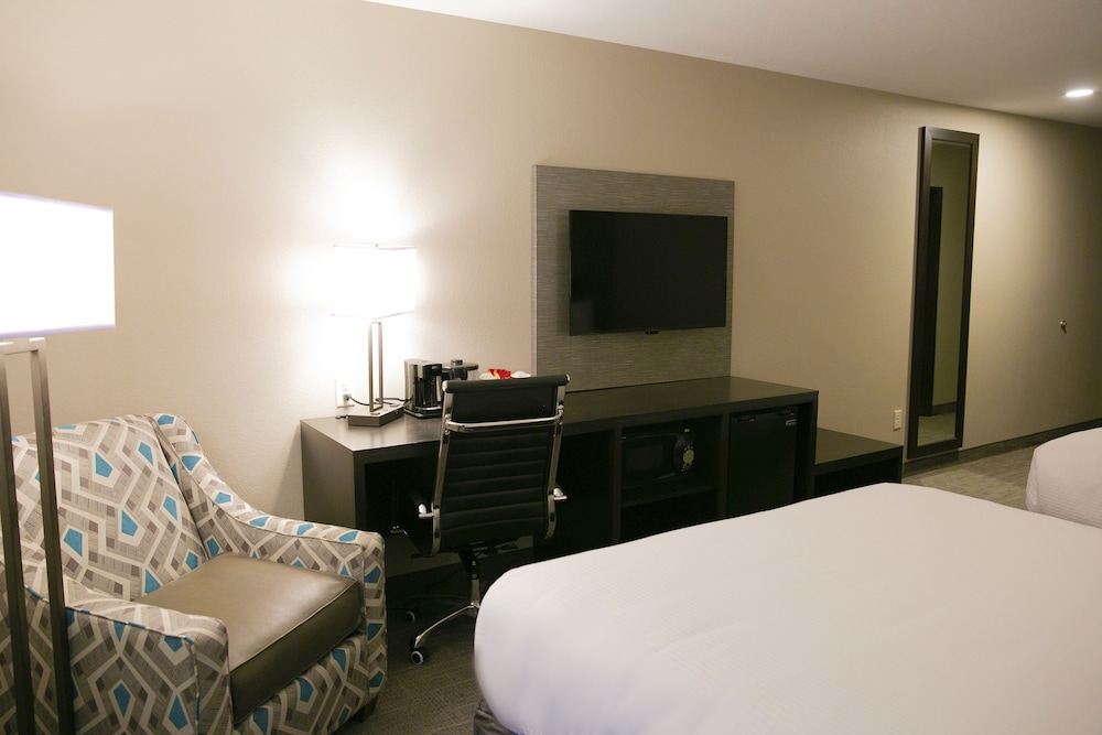 Berlin Encore Hotel & Suites - photo 18