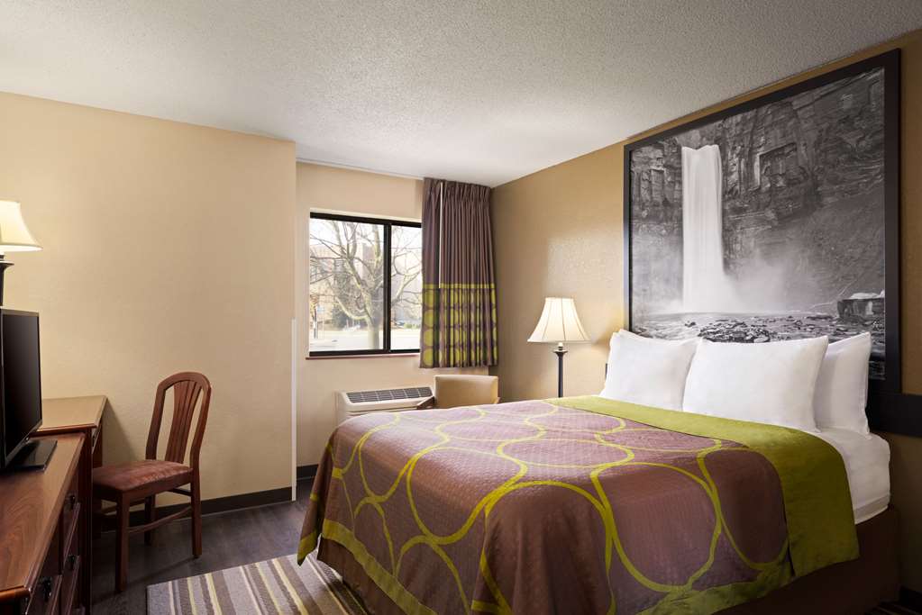 Super 8 by Wyndham Ithaca - photo 16