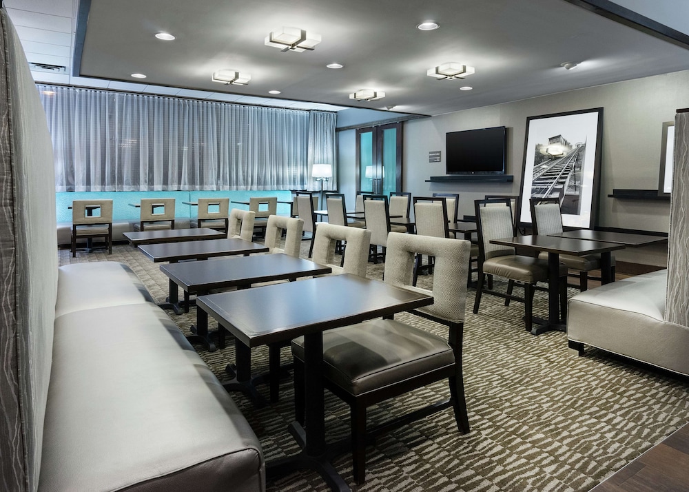Hampton Inn Pittsburgh University Medical Center - photo 20