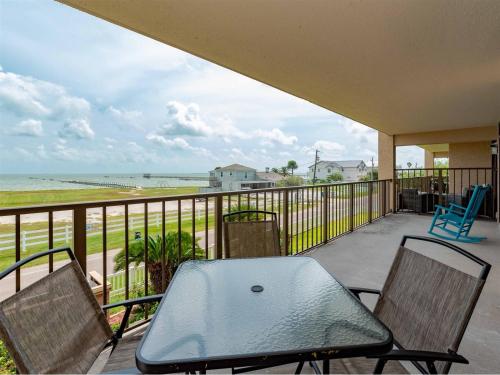 Laguna Reef #214 Retreat on Rockport Bay — 4-Star Luxury Hotel in Rockport, United States