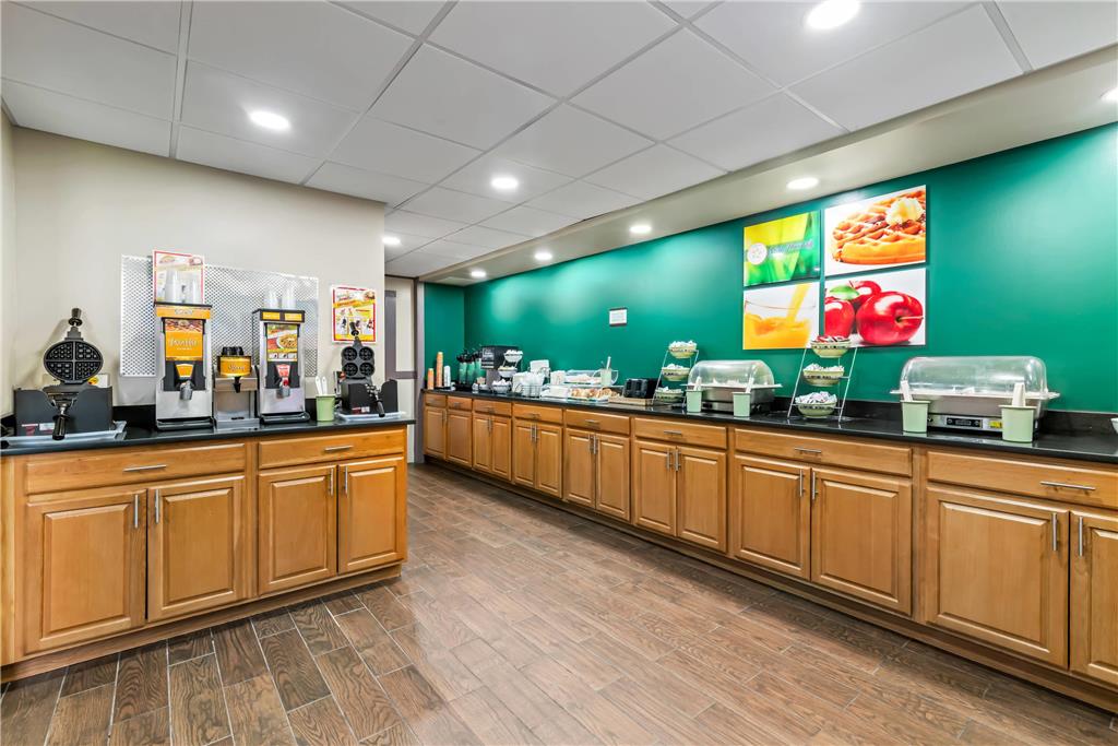 Quality Inn Bangor Airport - photo 40