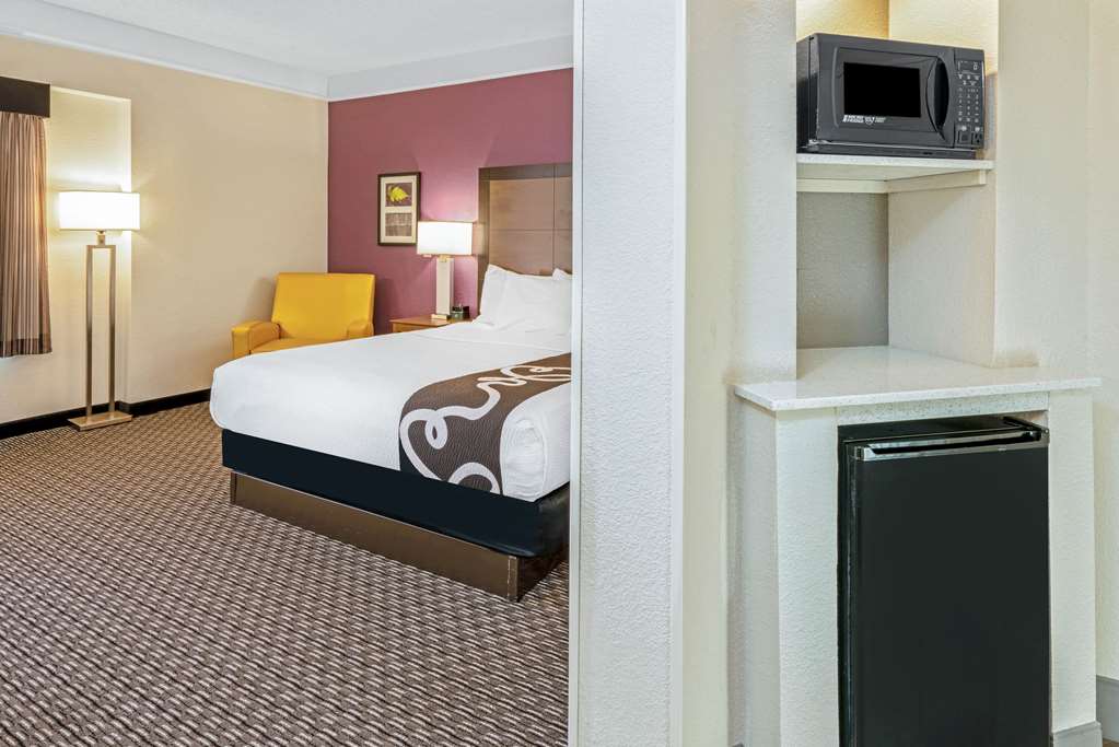 La Quinta Inn & Suites by Wyndham Orem University Pwy Provo - photo 39