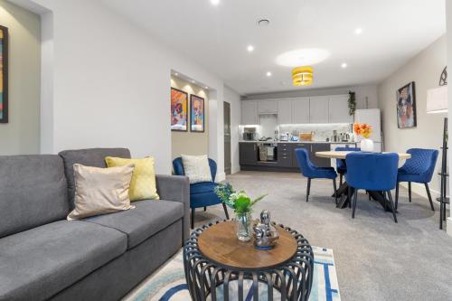 WhiskAwayStays Victoria House Apartment 5 — 4-Star Luxury Hotel in Worcester, United Kingdom