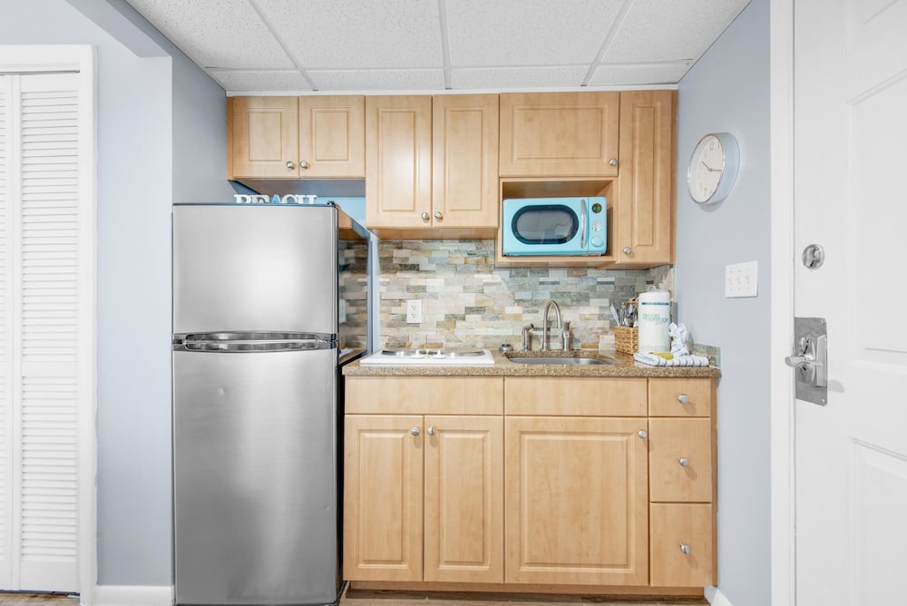 Long Beach Resort 1 1300e - photo 16