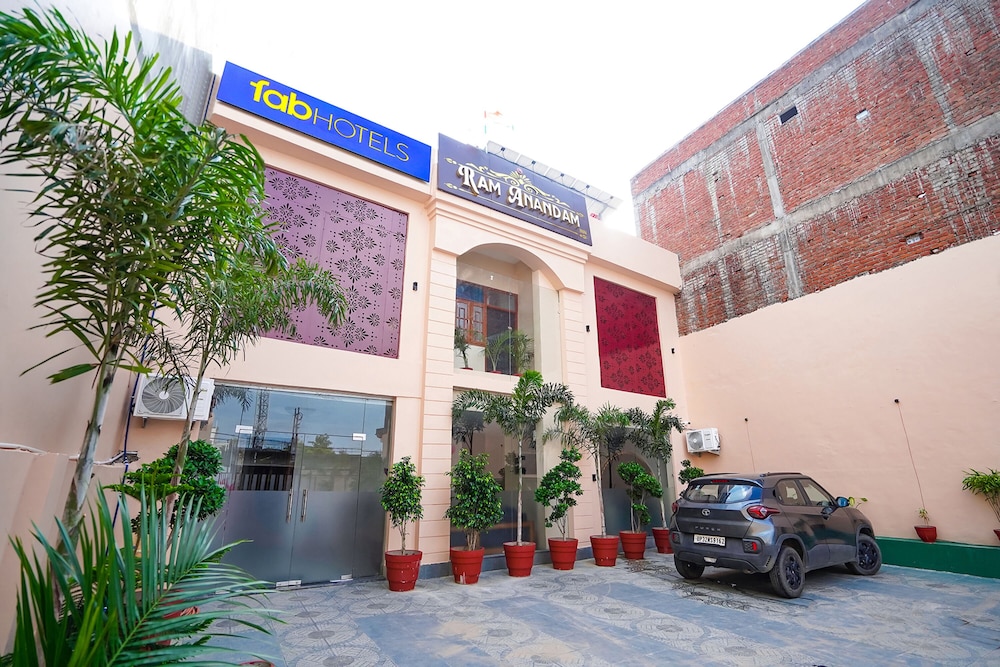 Fabhotel Ram Anandam Inn in Fyzabad, India