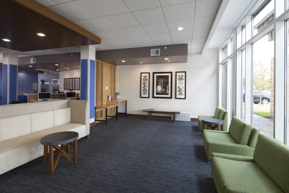 Holiday Inn Express & Suites Alpena Downtown by IHG — hotel in Alpena