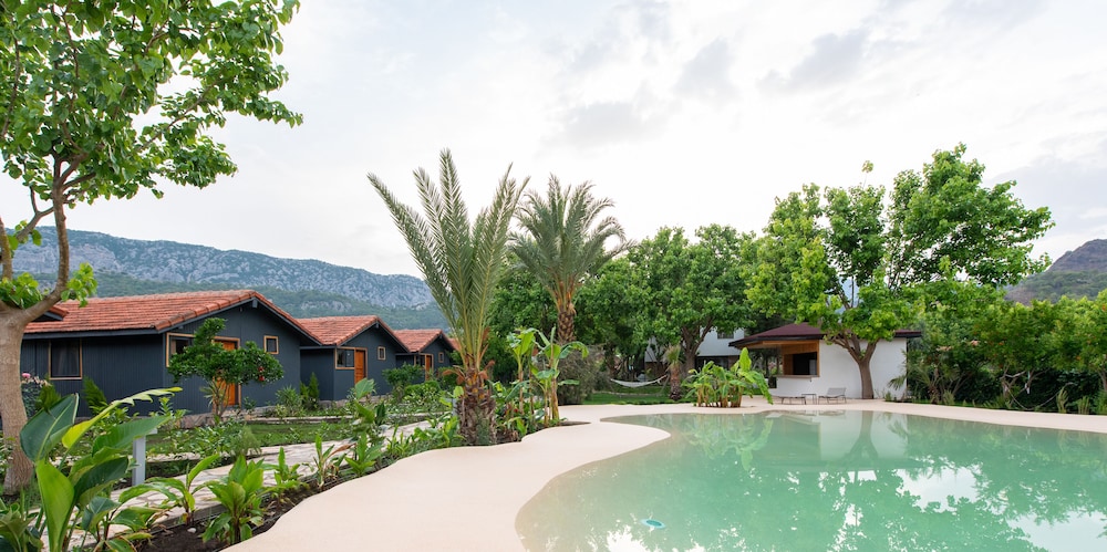 Bungalowsky - carbon neutral hotel in Kemer