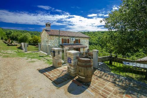 Villa Natura — 4-Star Luxury Hotel in Rasa, Croatia