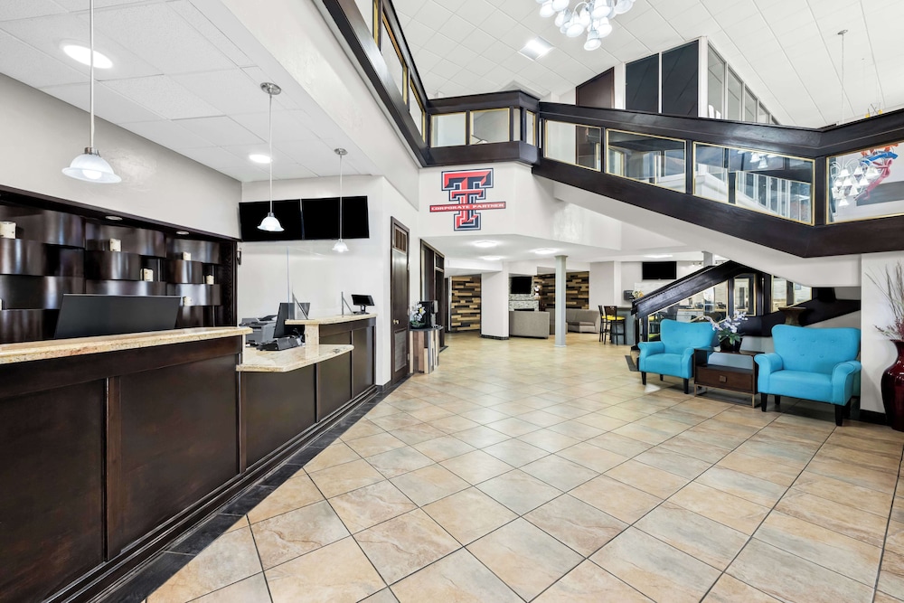 SureStay Plus Hotel by Best Western Lubbock Medical Center - photo 3