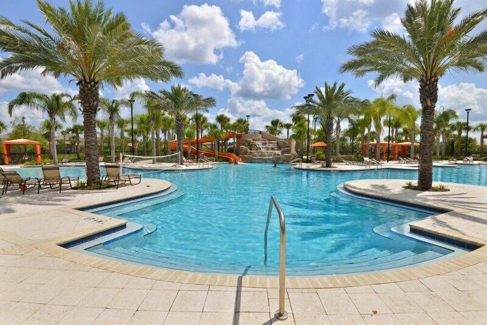 Fabulous Single Home w Pool at Solterra Resort - photo 33